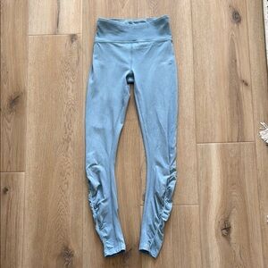 Lululemon Size 4 Light Blue High-Waisted Leggings